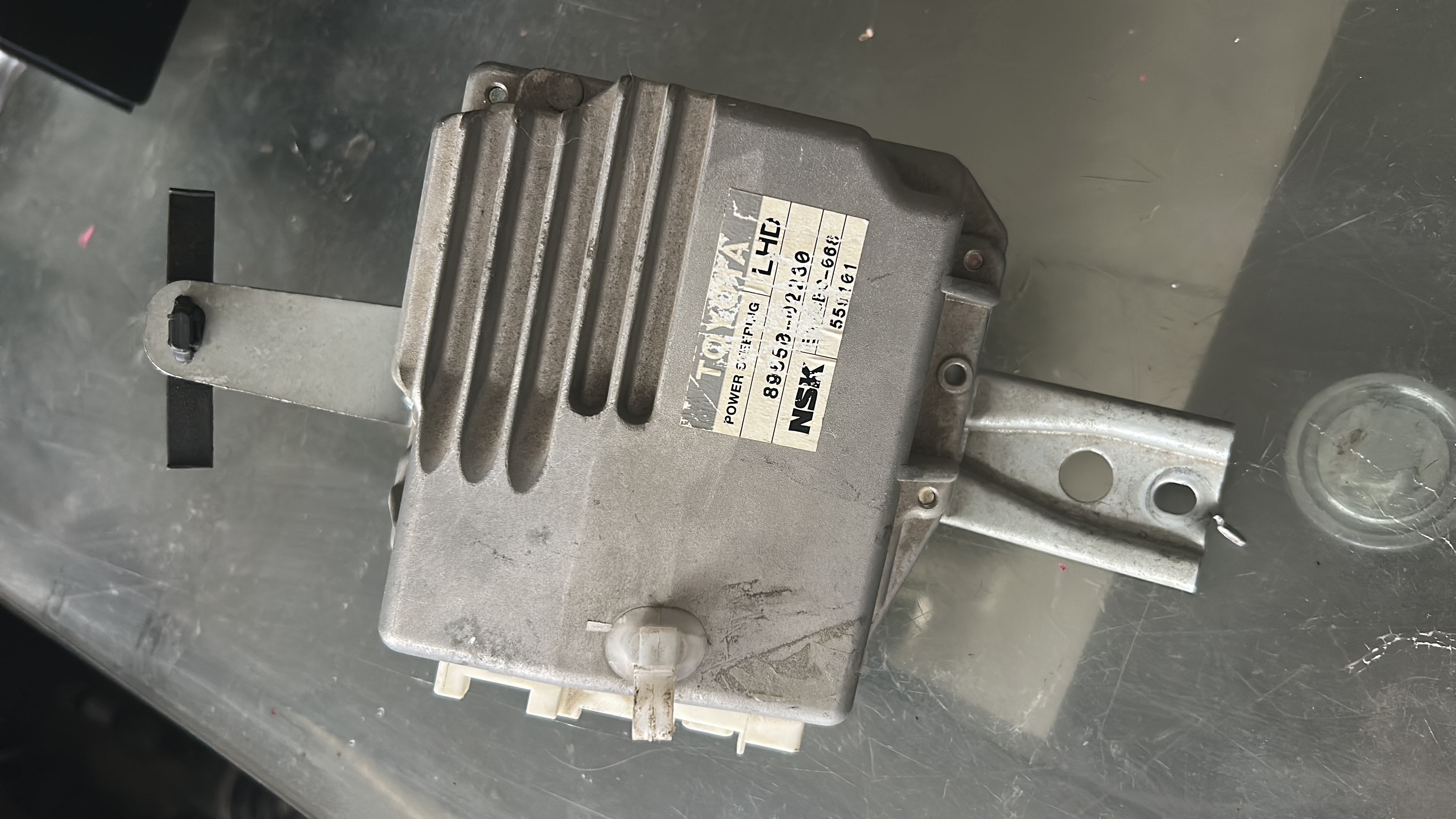 Toyota Corolla direksiyon beyni