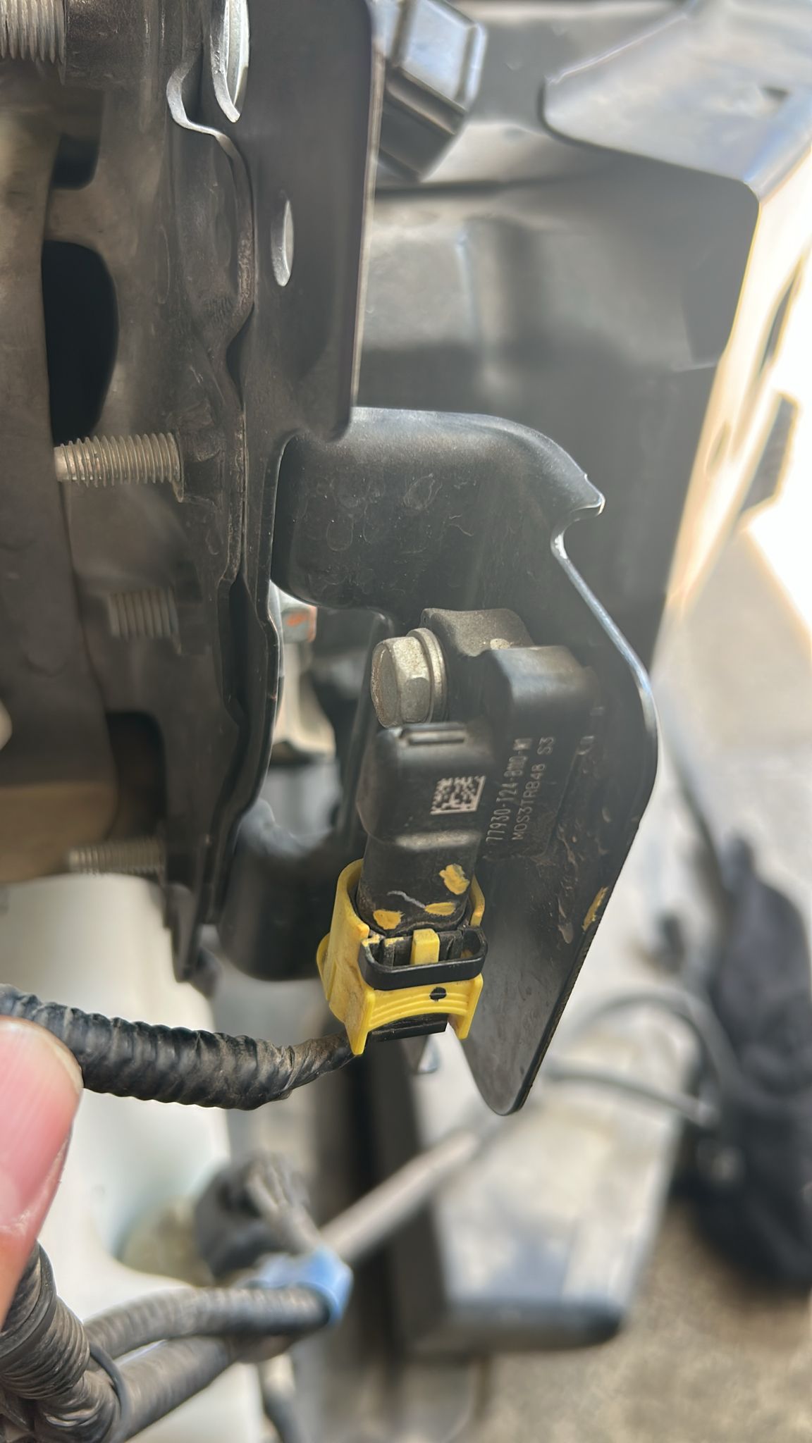 HONDA CIVIC FE1 ÖN DARBE SENSÖRÜ